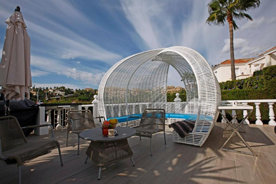 R02 Luxury Apartment In Villa With Pool And Garden 马尔韦利亚 外观 照片